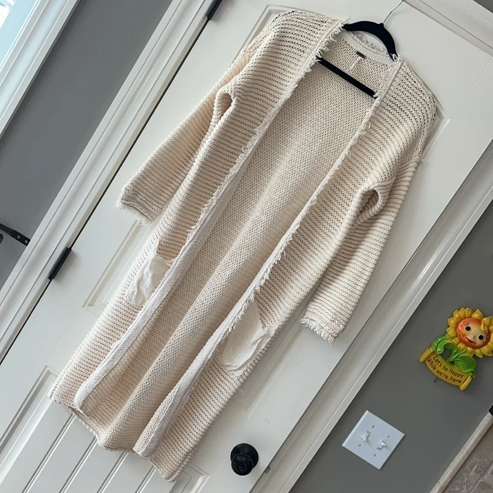 Ivory/cream Free People long line wouldn’t it be nice fringe cardigan cotton S